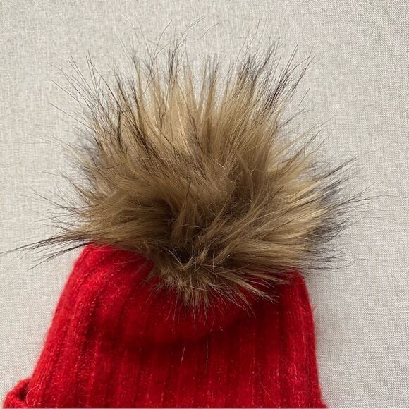 NEW Aritzia Auxiliary Jay Peak Alpaca Beanie - Picture 2 of 3